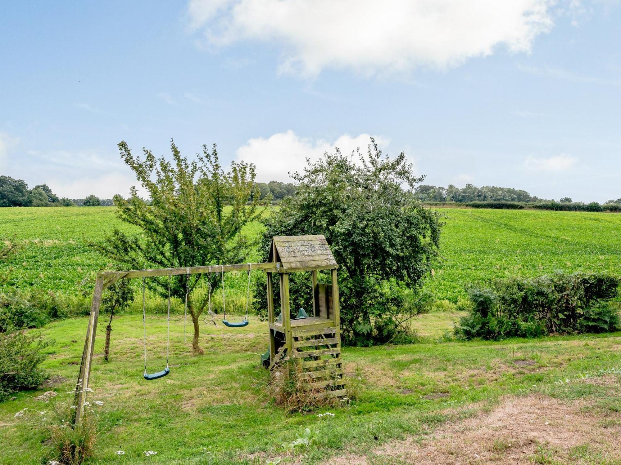Hilley Holey Villa Horning Luaran gambar